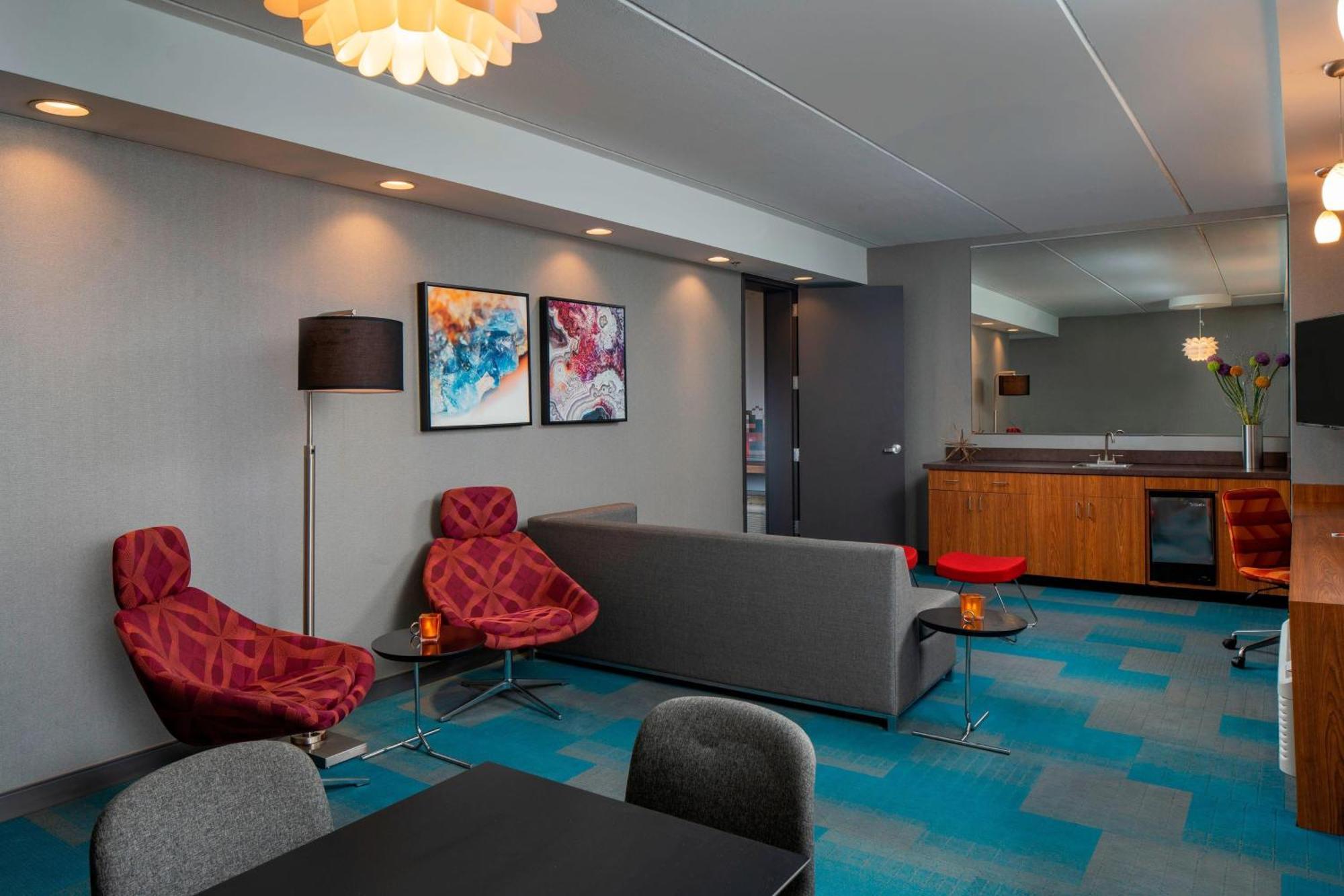 Aloft Hotel Rogers Bentonville Экстерьер фото