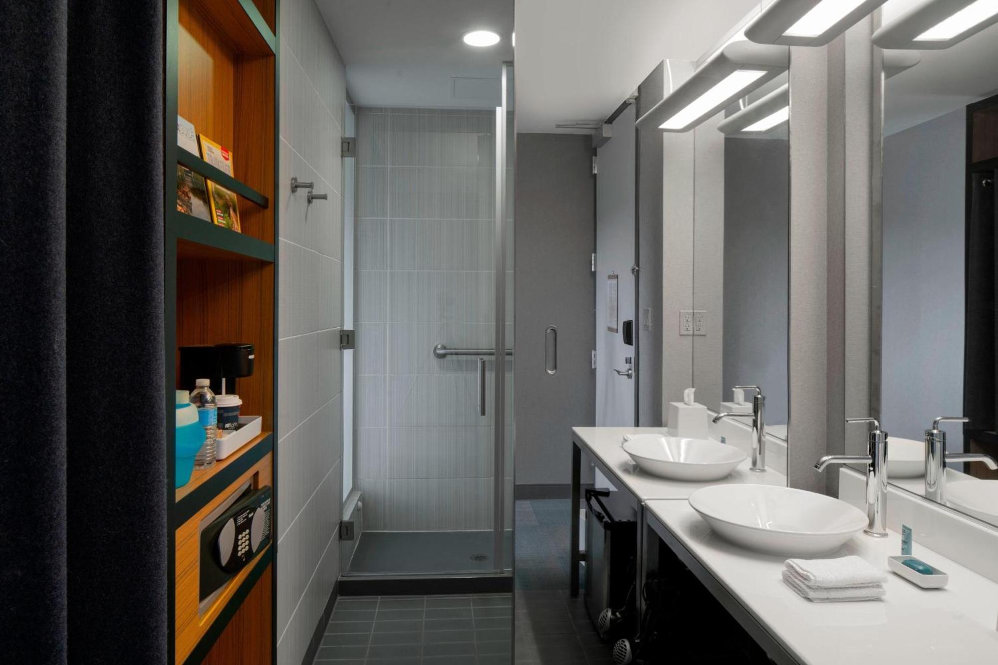 Aloft Hotel Rogers Bentonville Экстерьер фото