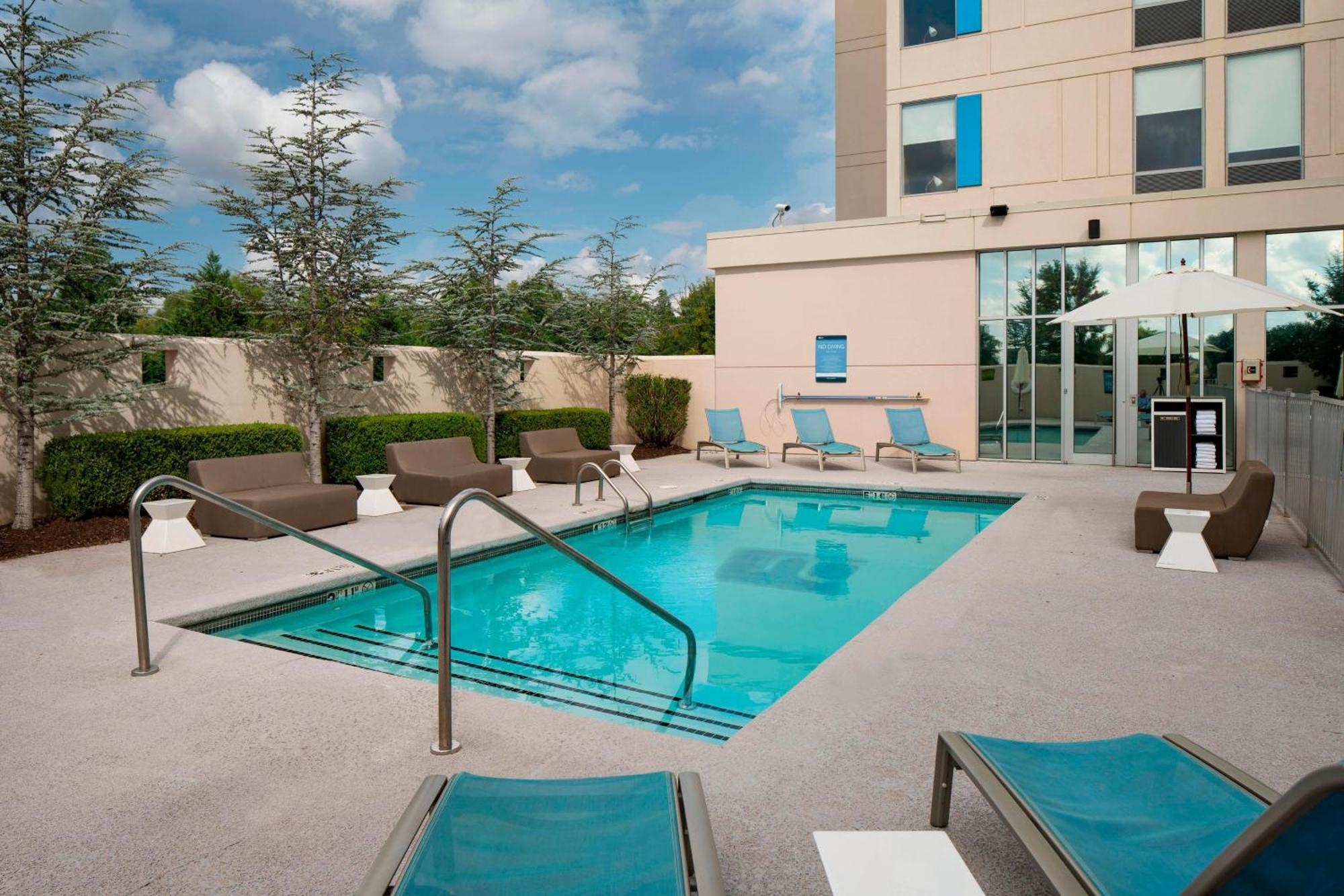 Aloft Hotel Rogers Bentonville Экстерьер фото