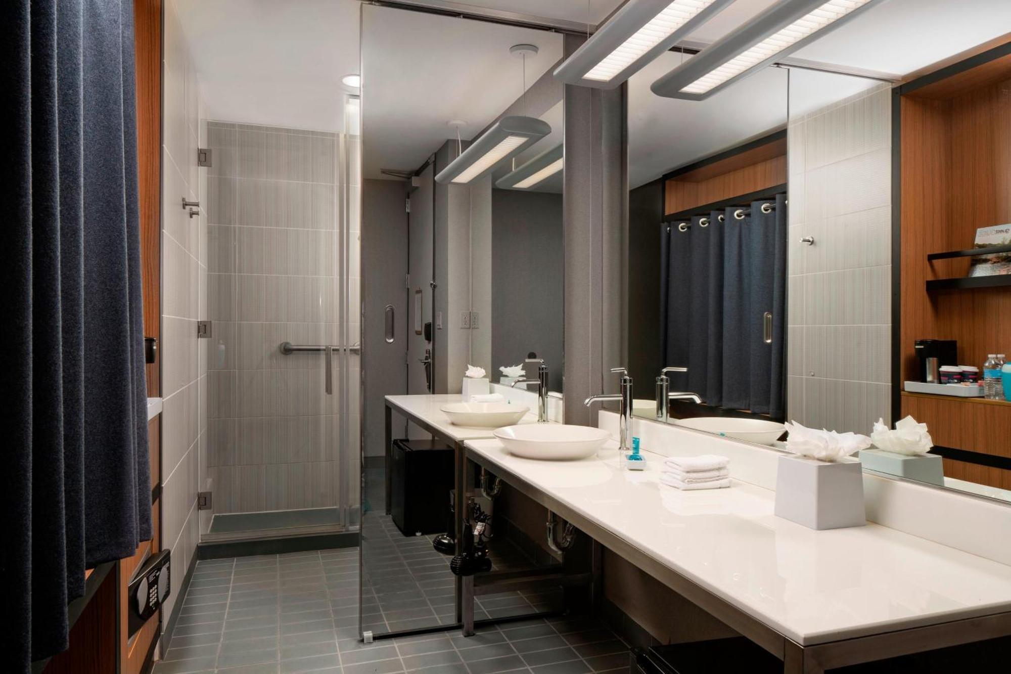 Aloft Hotel Rogers Bentonville Экстерьер фото